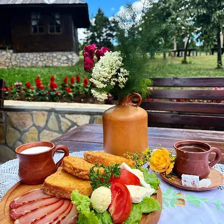 Etno Selo Vranesa Zlatar Nova Varoš