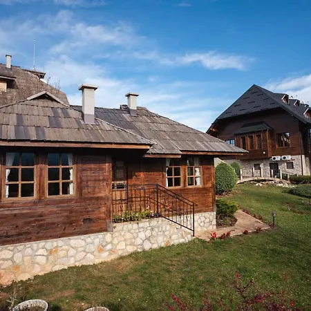 Etno Selo Vranesa Zlatar 酒店 *